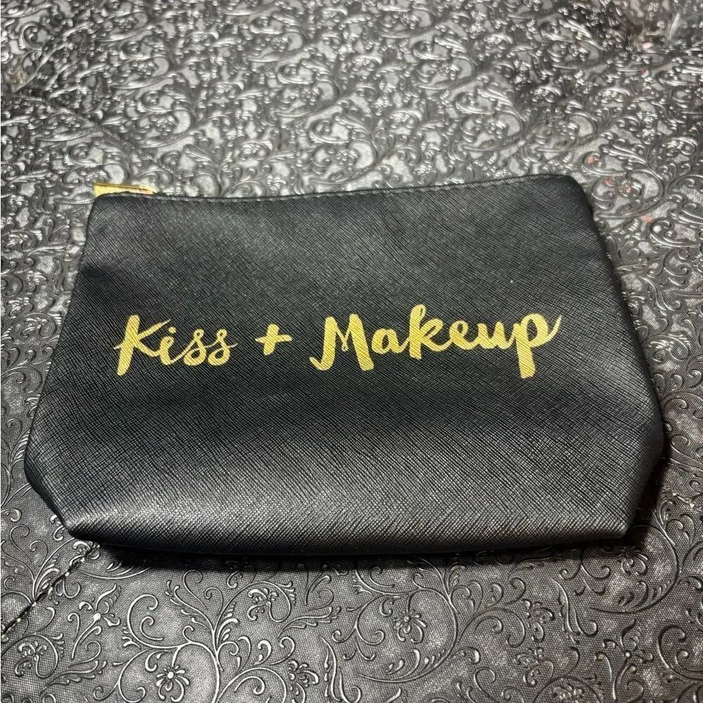 Kiss + Makeup Black Cosmetic Pouch with Gold Script NWOT